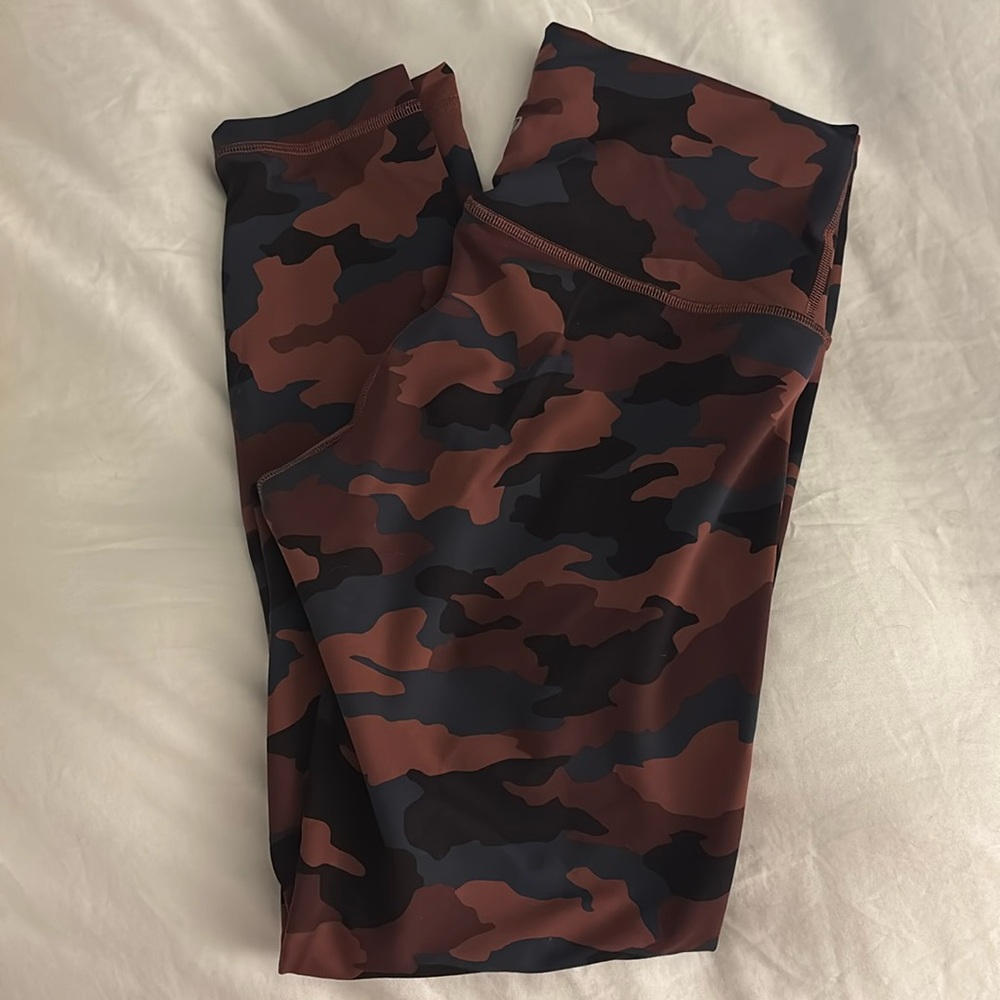 Lulu lemon leggings align in camo color size 8